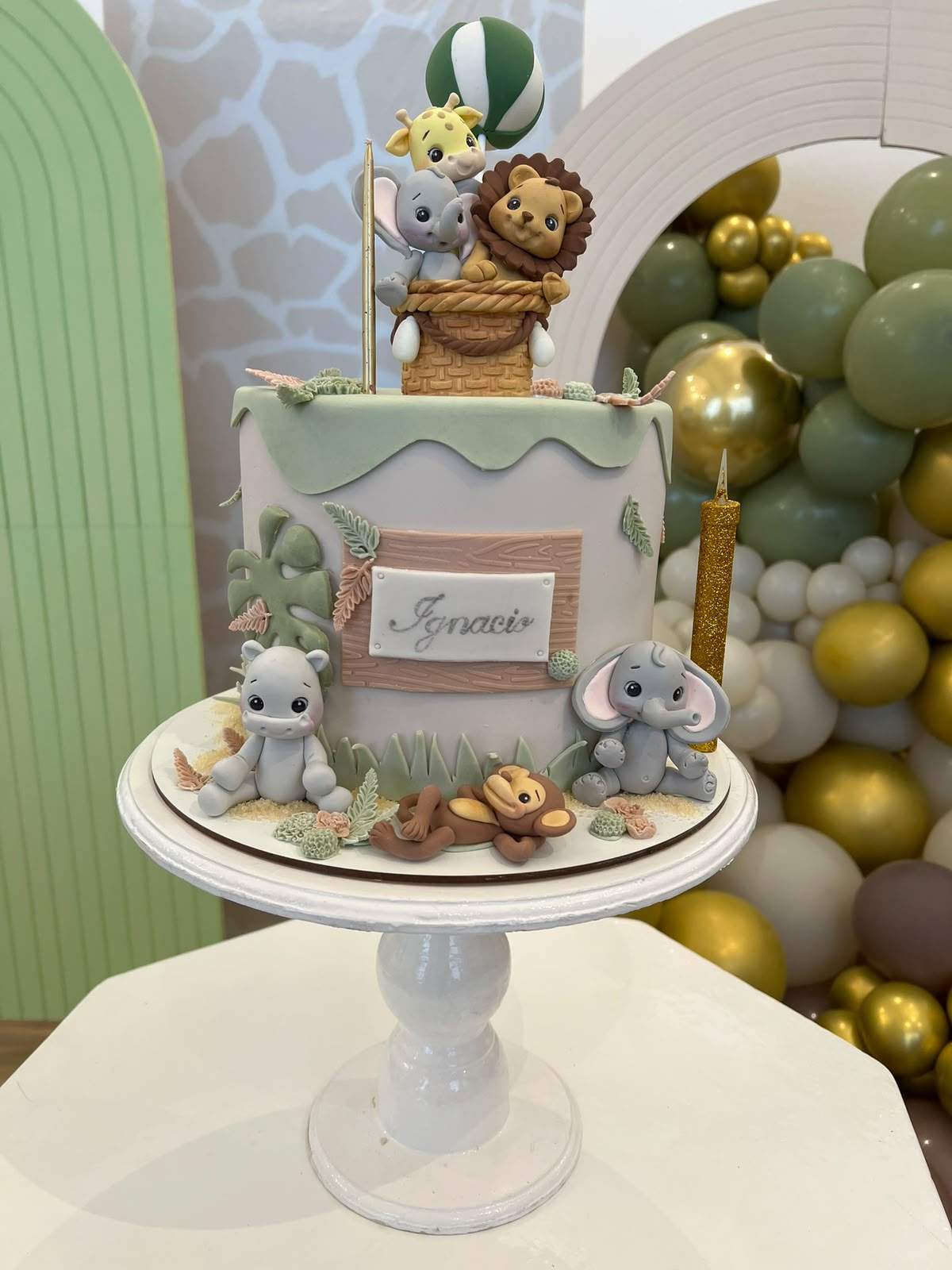 Torta artesanal de animalitos de la selva